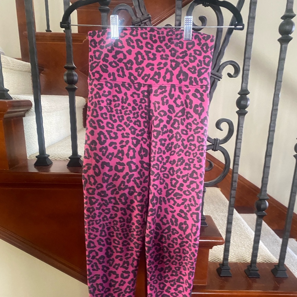 Beach Riot Fuchsia LeopardLeggings